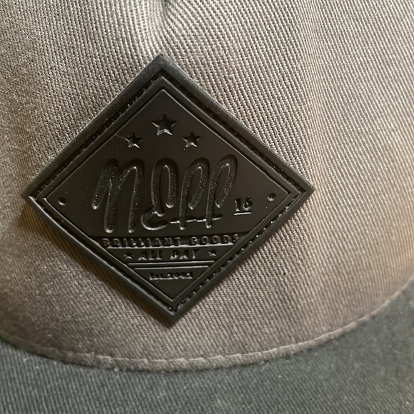 Neff hat - Picture 2 of 6